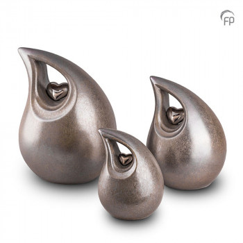 keramische-urn-druppel-grijs-glad-zilverkleurig-hart_ku-018-set_funeral-products_144-145-146