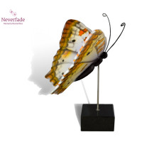 Houten mini-urn vlinder op granieten blokje, 21 varianten