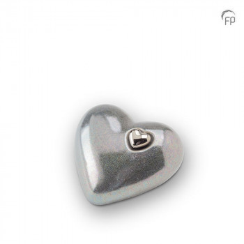 keramische-hart-urn-klein-liggend-zilverkleurig-metallic-mastaba_ku-053-s_fp-funeral-products_memento-aan-jou