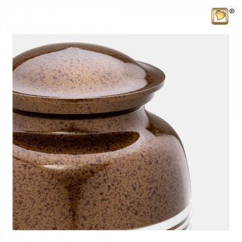 urn-kastanjebruin-gespikkeld-kleurige-mat-geborsteld-zilverkleurig-effect-speckled-auburn-zoom_lu-a-214