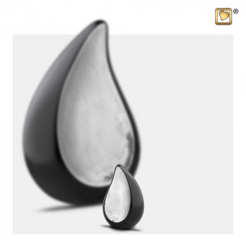 zwart-urn-zilverkleurige-gehamerd-effect-druppel-teardrop-hammered-silver-groot-klein_lu-a-k-582