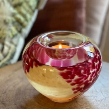 glazen-waxinelichthouder-urn-rose-beige-opque-sfeer_er_a12tro