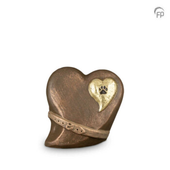 keramische-dieren-urn-hart-met-riem-pootje-bronskleurig-15l_ugk213